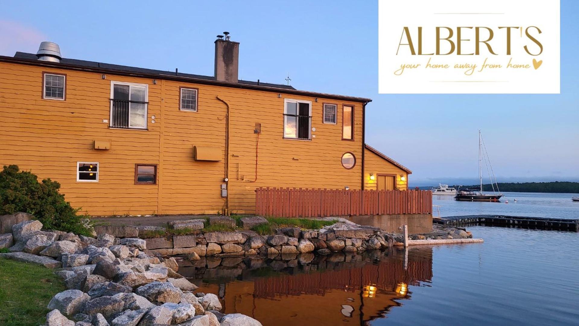 Albert'S 谢尔本 外观 照片